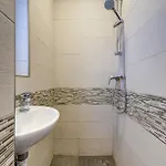 With Private Yard And Fast Wifi Apartment Sliema
