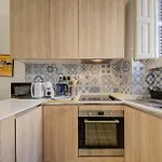 With Private Yard And Fast Wifi Apartment Sliema