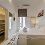 With Private Yard And Fast Wifi Apartment *