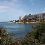 With Private Yard And Fast Wifi