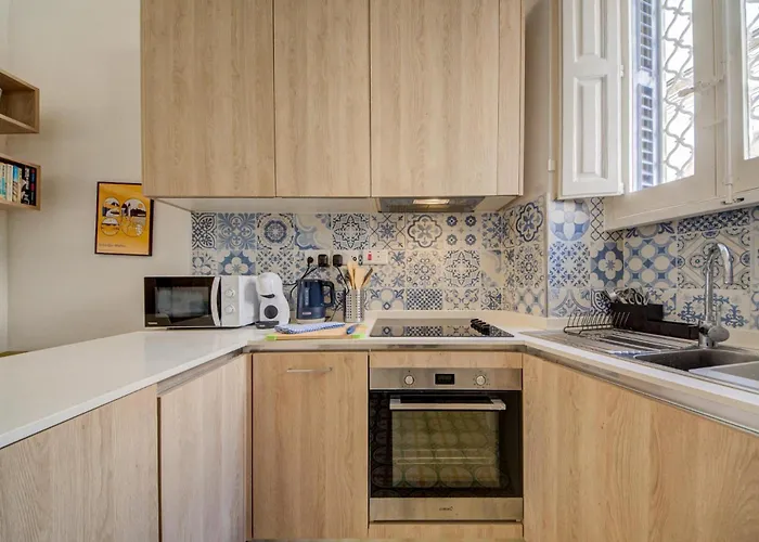 With Private Yard And Fast Wifi Apartman Sliema